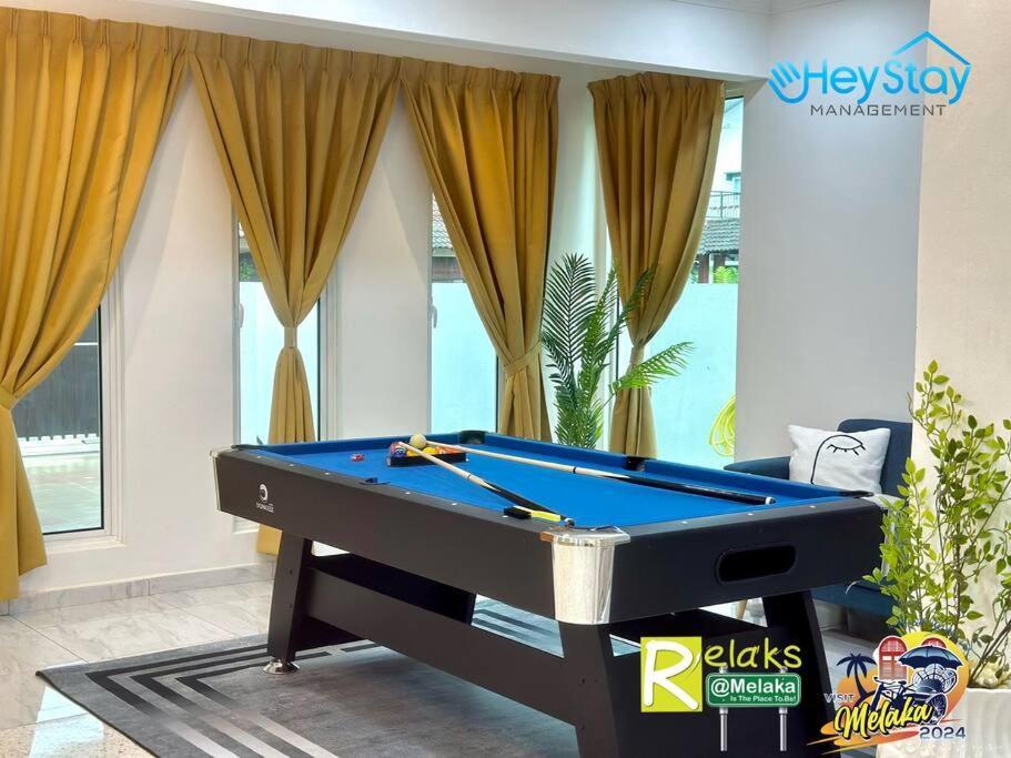 Klebang 4B3B-21Pax Pooltable Karaok Jaccuzi Townarea Villa Kelebang Besar Exterior photo